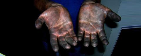 Waterless hand cleaner Manufacturers and Retailors