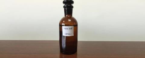 Nitric Acid (HNO3 ) Manufacturers